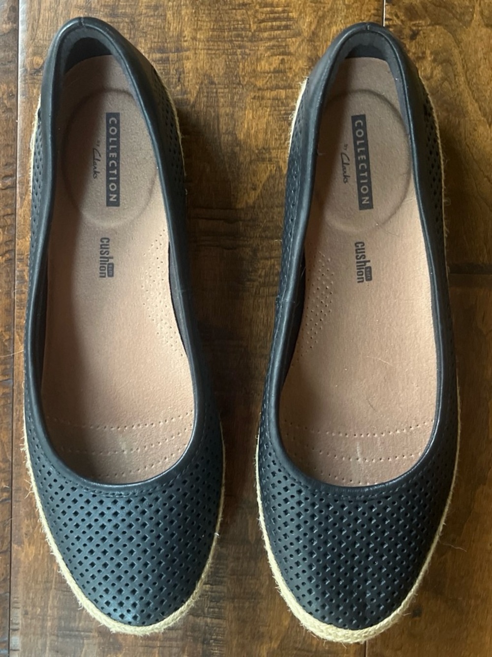 Clarks Danelly Adira black perforated leather flats with jute soles Sz. 8.5